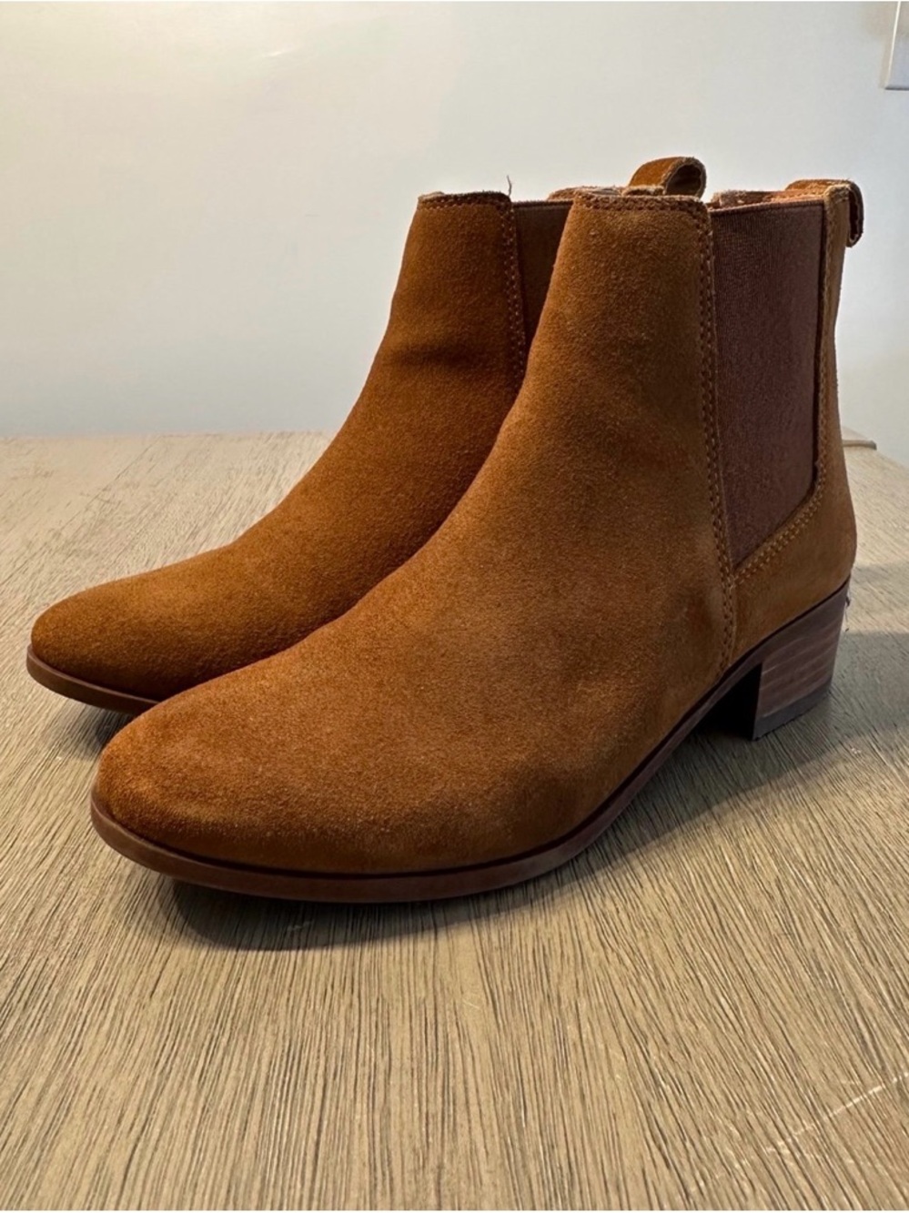 Women’s  Brown Suede Chelsea Ankle Boots